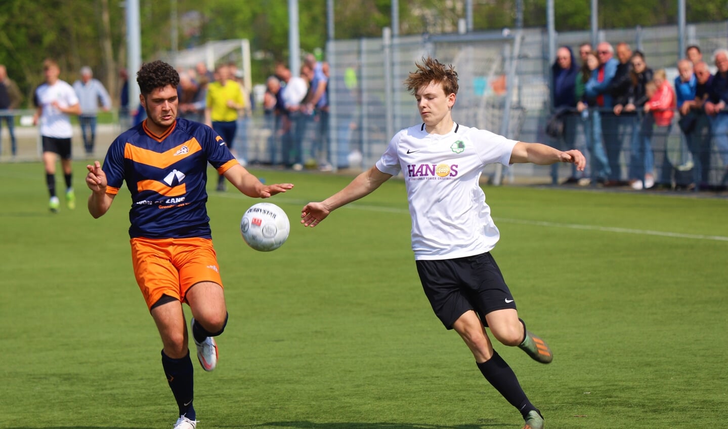 Be Fair was de hele wedstrijd meer in de aanval tegen FC VVC. (tekst en foto: Erik van Leeuwen)