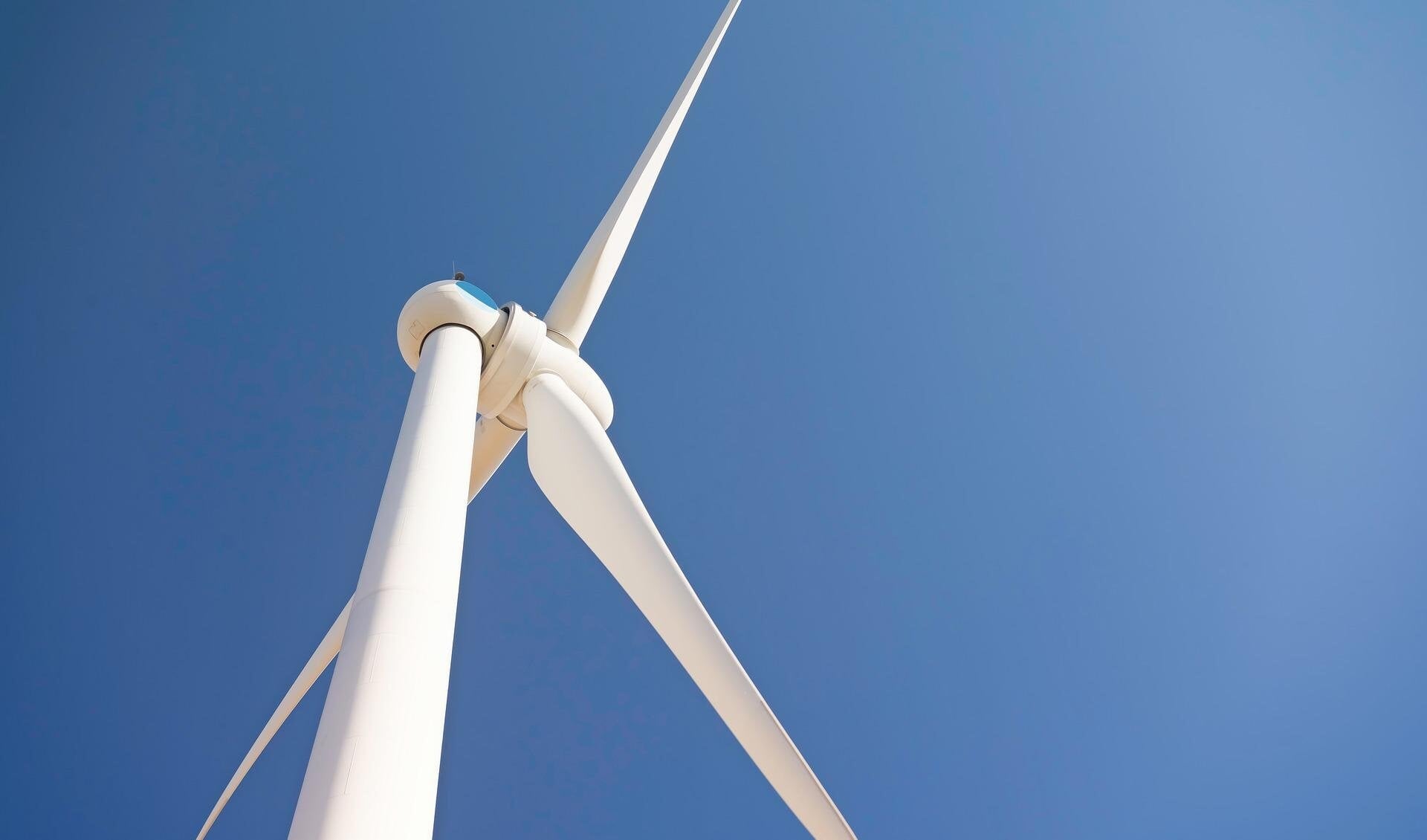 Wind als energiebron kan door de druk op de energiemarkt en geopolitieke ontwikkelingen niet bij voorbaat meer worden uitgesloten. (foto: Pixabay)
