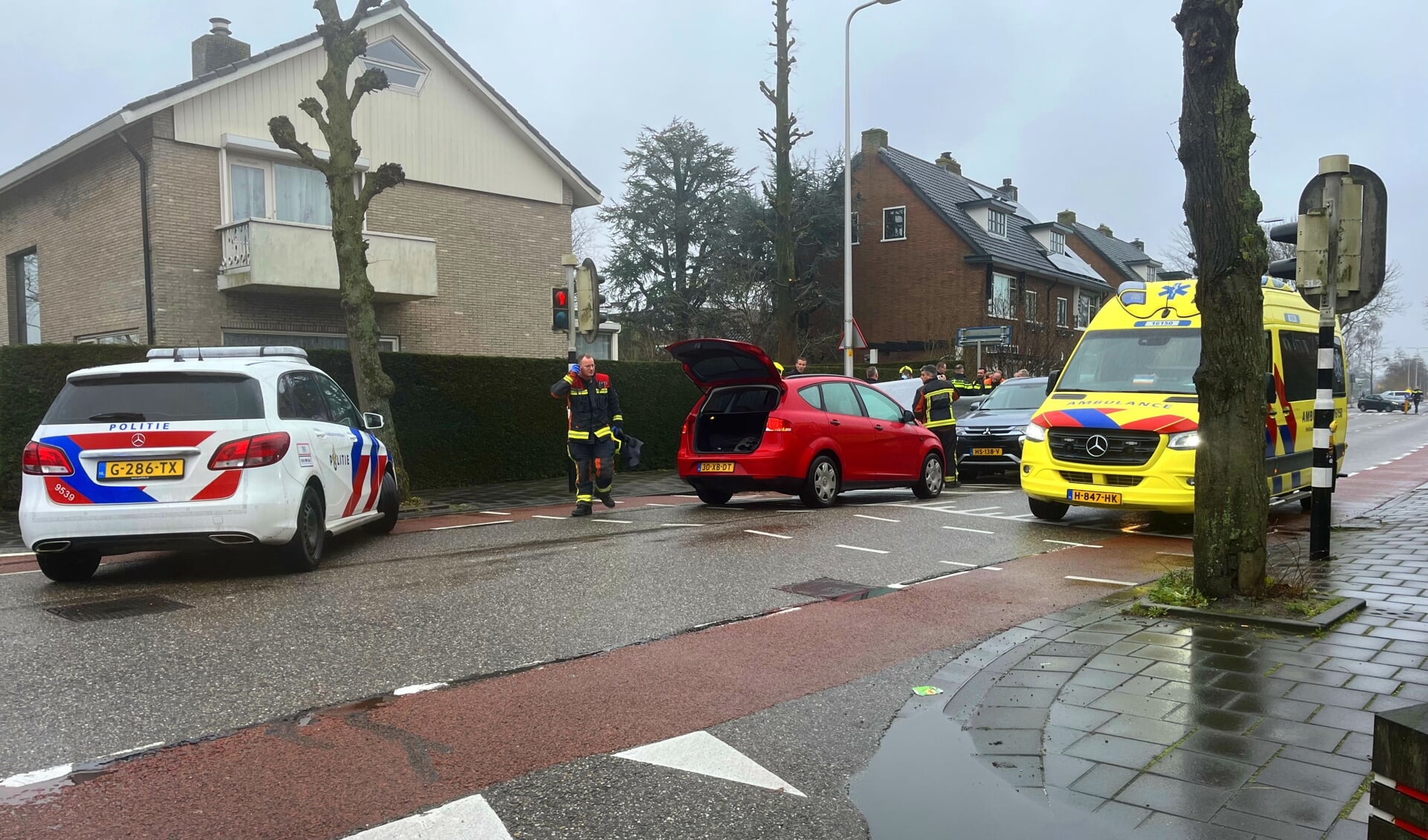 Ongeval aan de Stationsstraat ter hoogte van de Kanaalstraat. (foto: AS Media)