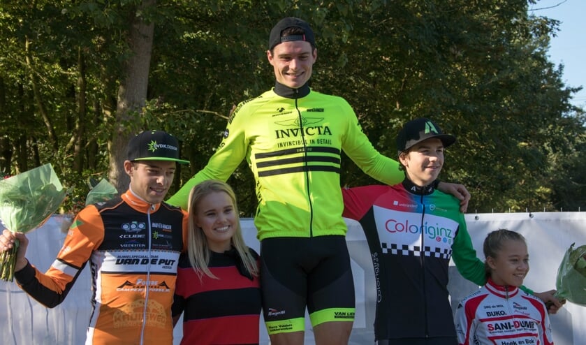 Klaas Groenen op het hoogste podium. (Foto: Hans Steekers) | Fotonummer: 9113cf