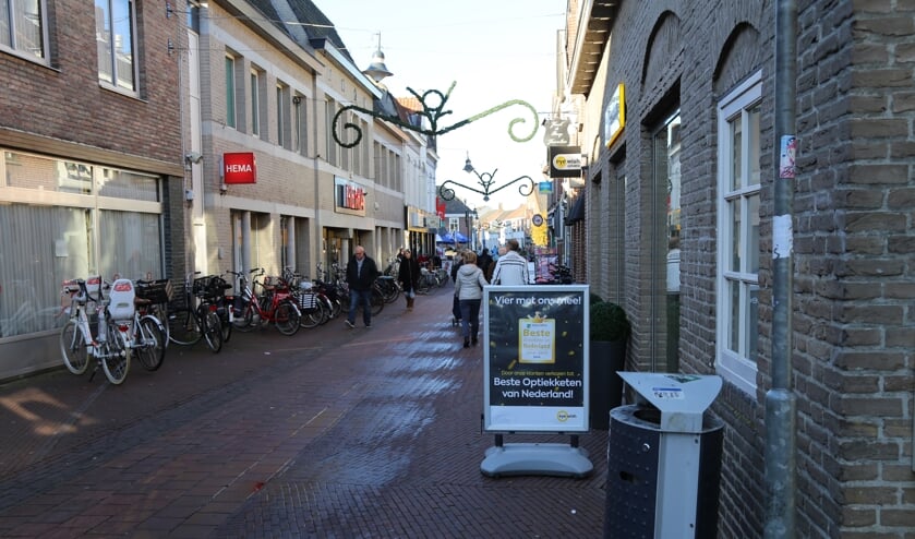 Ook de Rechterstraat kent veel diepe winkelpanden. | Fotonummer: 109986