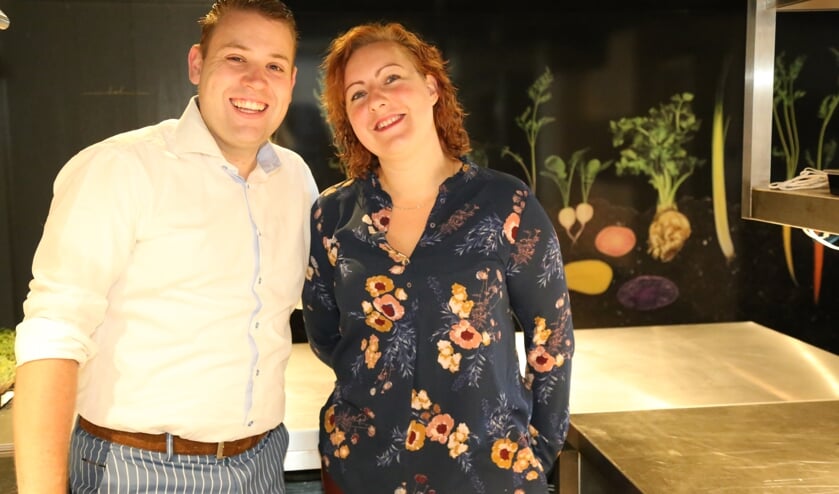 Martijn Coenen en Ayesta van Hoek, eigenaars van De Koetsier. (Foto: Sander van Kasteren) | Fotonummer: 2b4ba2