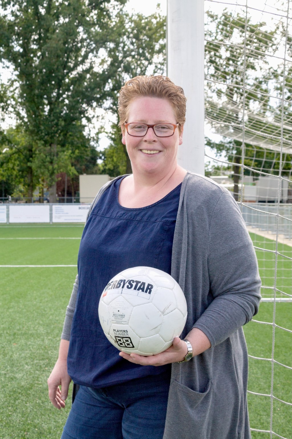 Helma van de Ven is vrijwilliger bij voetbalvereniging RKSV Boxtel en één van de gezichten van de campagne. | Fotonummer: 4838a3