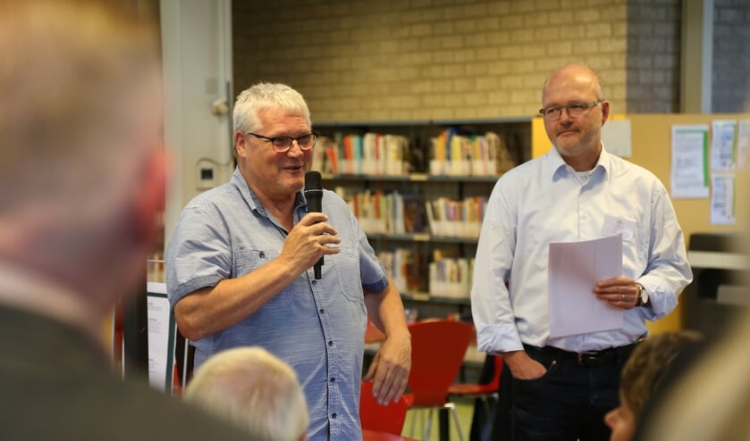 Toon Heijms glundert als hij vertelt wat de taalvaardigheidslessen voor hem betekend hebben. | Fotonummer: 600651