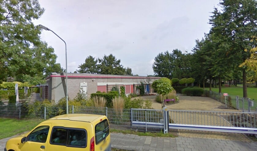 Het voormalig schoolgebouw van De Beemden moet spoedig plaats maken voor 28 appartementen. | Fotonummer: 7c361c