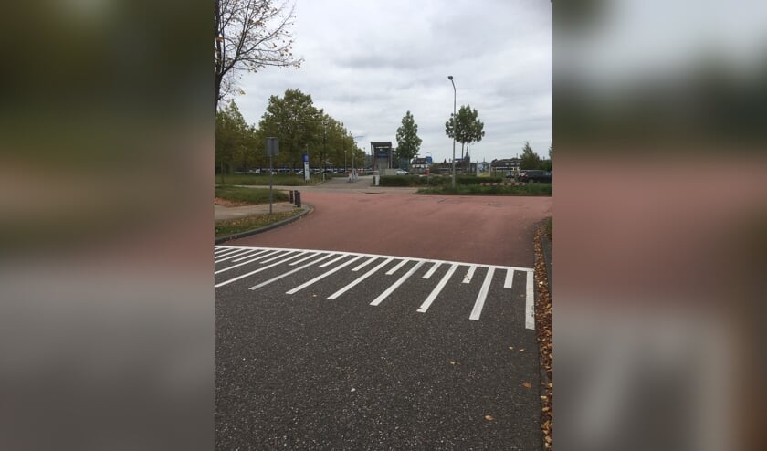 De entree van het station voor fietsers die komen vanaf Ladonk is onduidelijk, zo meent Van Roosmalen, alsmede Coolen. (Foto: Ab van Roosmalen)