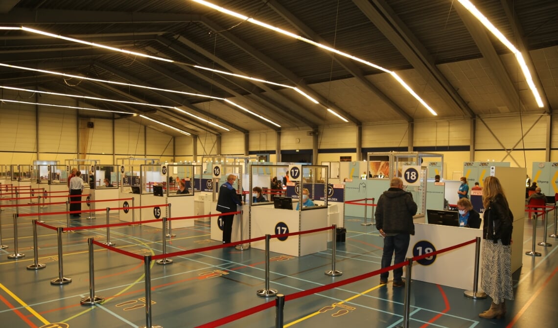 <p>Met capaciteit voor 2.500 prikken per dag is De Braken de grootste vaccinatielocatie in de regio.</p>