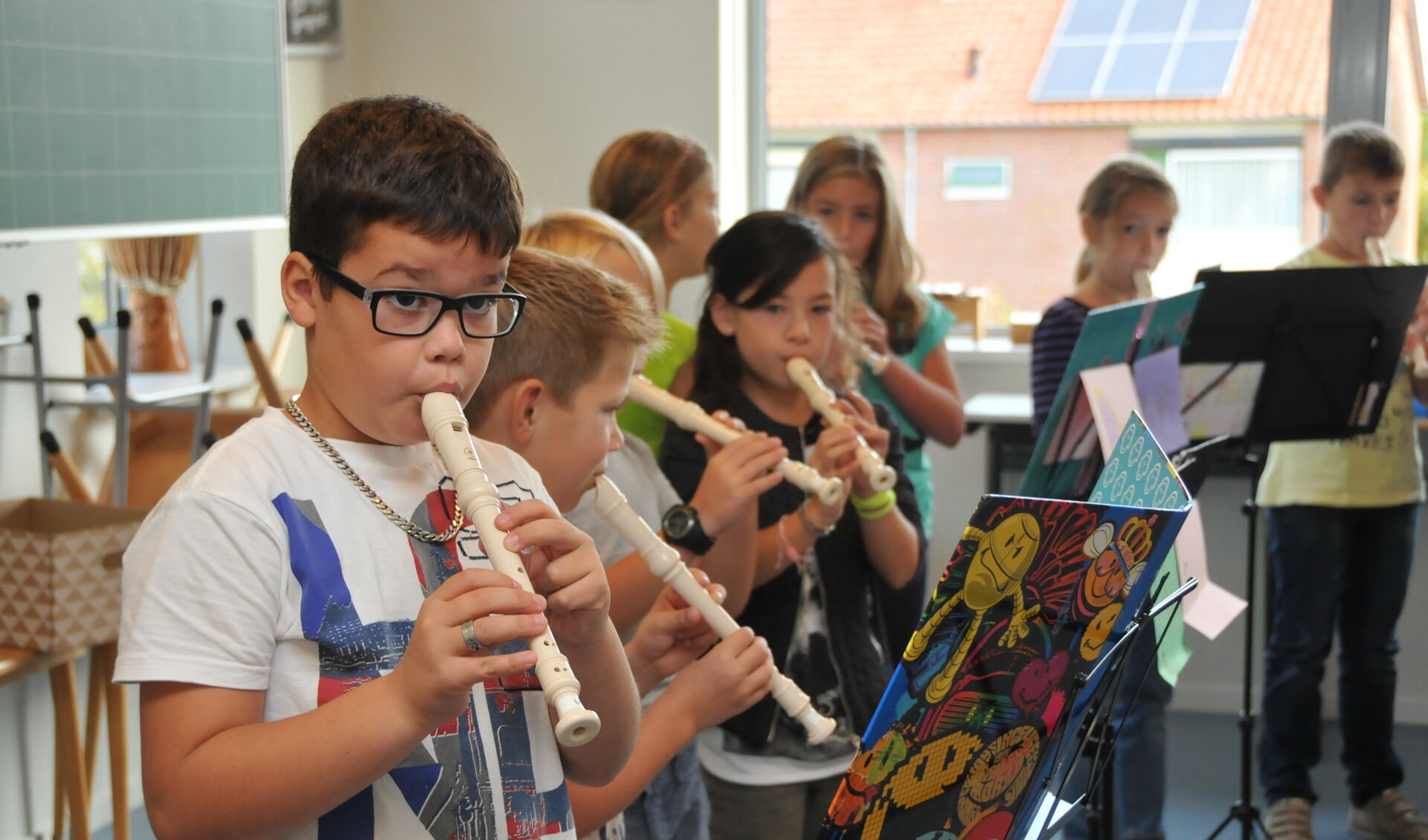 De Casembrootschool  in Sint-Annaland werkte samen met Accelerando en de Zeeuwse Muziekschool (waar de gemeente Tholen in deelneemt). 
