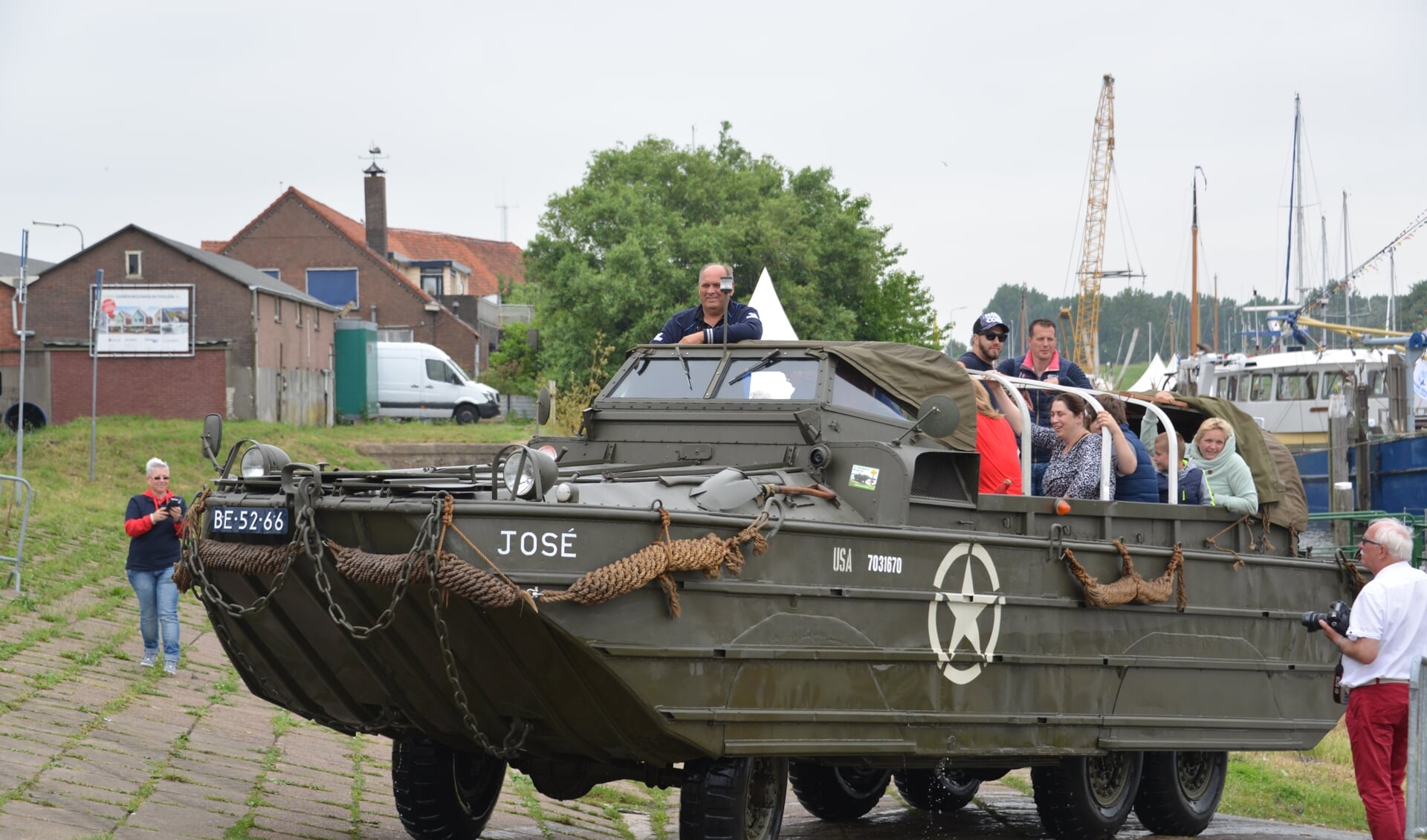 In juni van dit jaar was er bij de Havendagen al een Dukw-amfibie voertuig te bewonderen. 