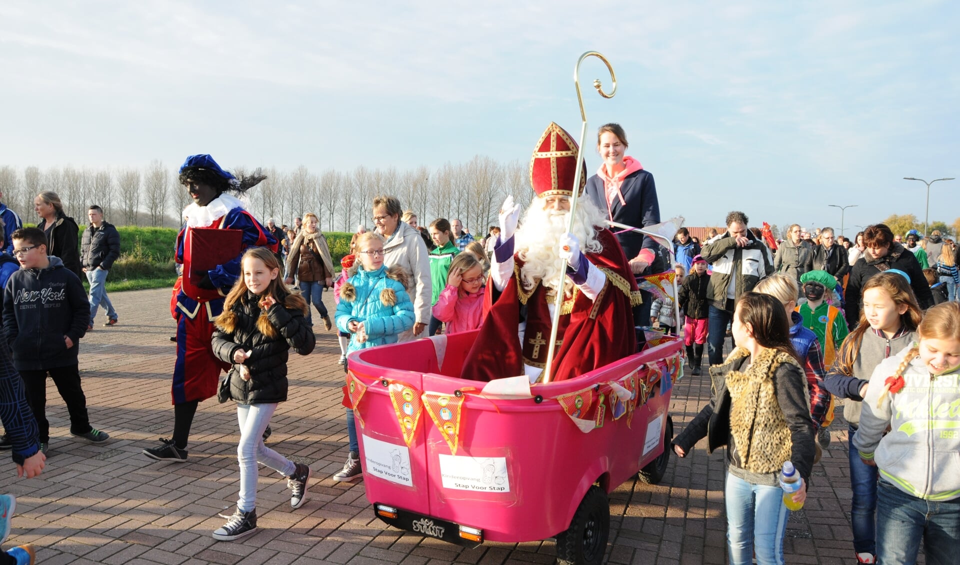 De Stint van Stap voor Stap vervoerde in 2014 Sinterklaas bij de intocht in Sint-Annaland.