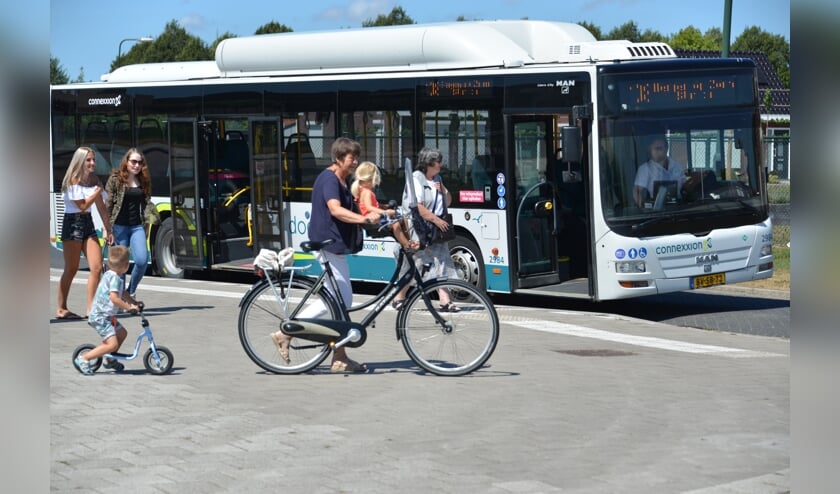 De bus zou in theorie overbodig kunnen worden als de Tholenaren massaal meedoen aan het Thoversysteem.