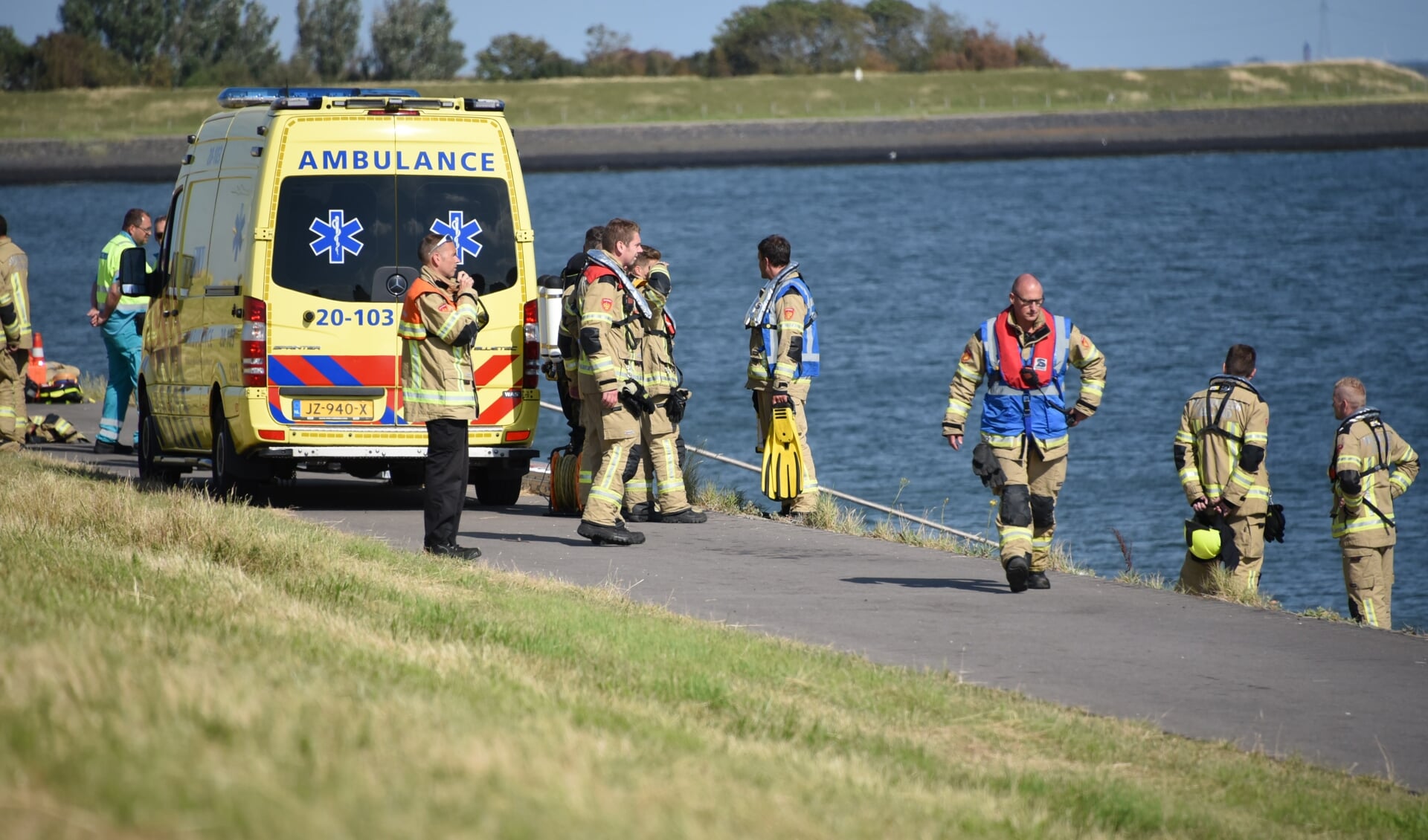 Diverse brandweerkorpsen hielpen mee bij het zoeken naar een vermiste zwemmer bij Gorishoek eerder dit jaar. 