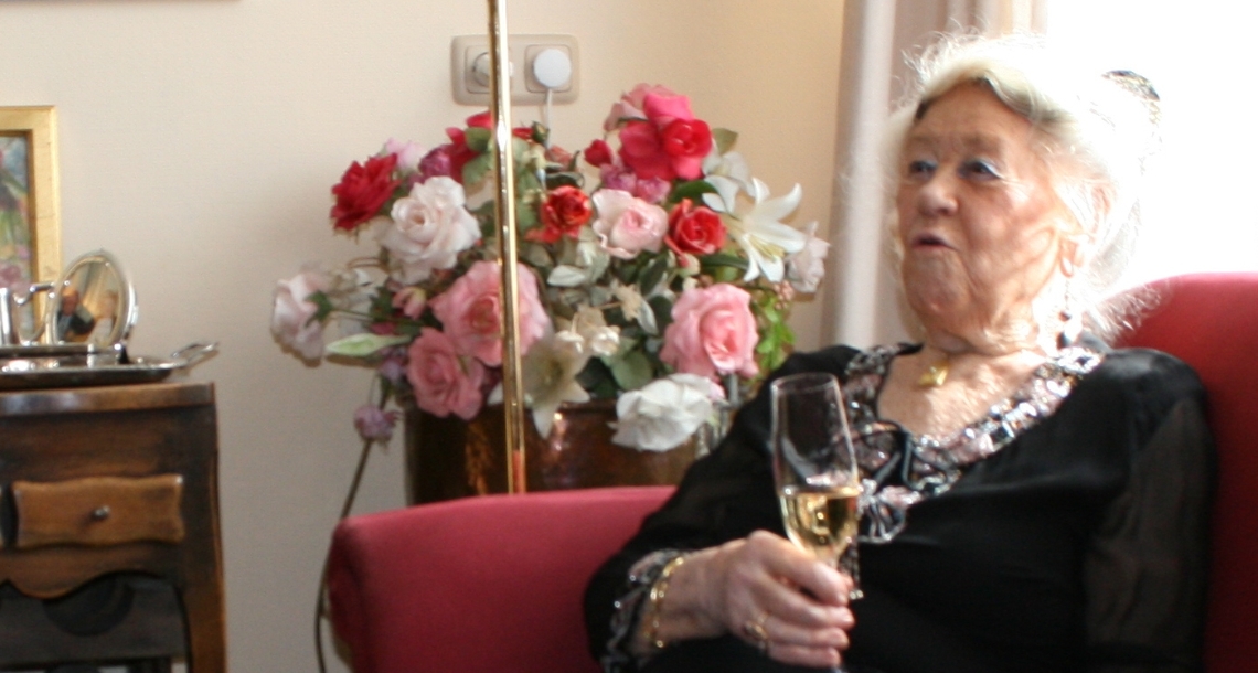 In eerste instantie was het de bedoeling om nieuwe foto's te maken tijdens het interview, maar door maatregelen van de overheid kregen Jan en Wenny van der Heijden daar de kans niet meer voor. Dit is een foto uit de database.