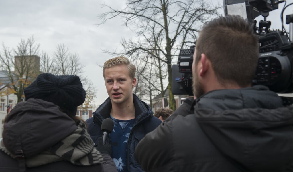 Lijsttrekker Thijs van Zutphen tijdens een interview voor tv