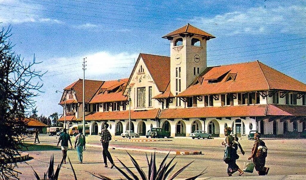 Het iconische station van Pointe-Noire in Congo gebouwd in de jaren 1930