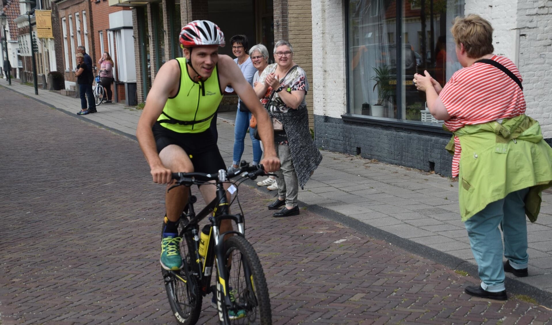 Patrick had het zwaar op zijn mountainbike.