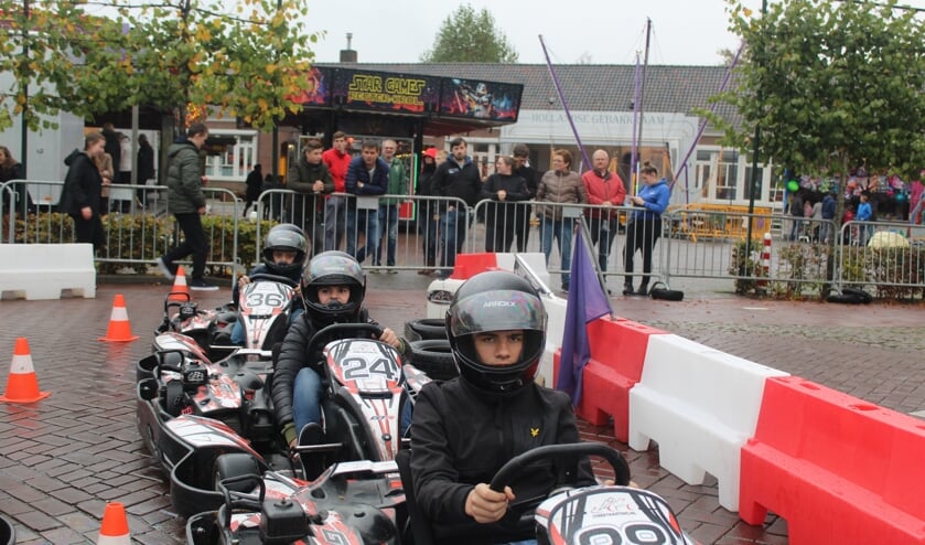 In de startrij... | Fotonummer: 7da37e