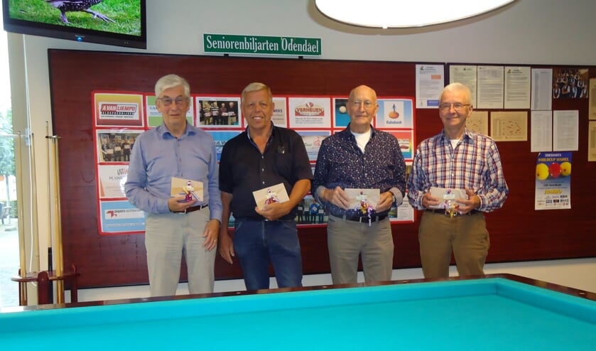 v.l.n.r. Gerard van der Steen (1), Martien van Schijndel (2), Ben van Genugten (3) en Jan van Erp (4). | Fotonummer: 8514ed