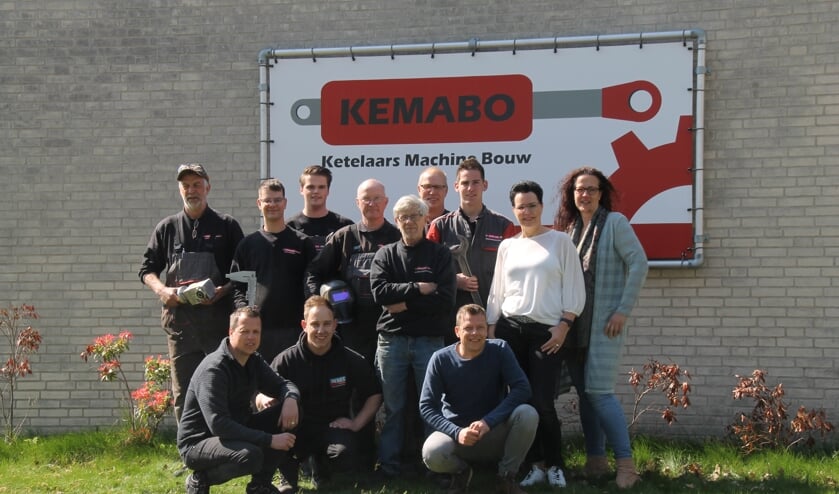Het team van Kemabo. Linksonder Martin, rechtsonder Dennis en als tweede van rechts Angelique. | Fotonummer: 8df965