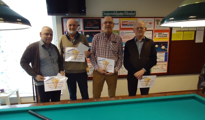 V.l.n.r. Peter van Kempen (1e), Mari van Esch (2), Martien Vervoort (3e) en Ad Verhagen (4e). | Fotonummer: 13694b
