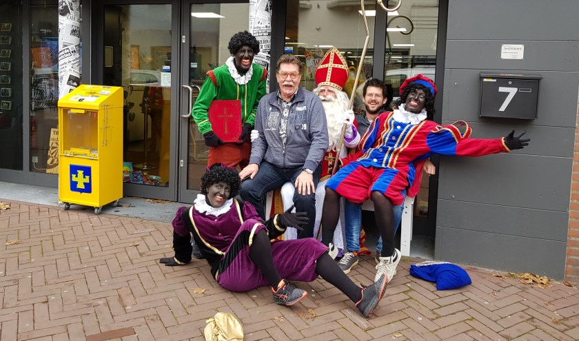 Een dolle bolle op 't Buurtbenkske. | Fotonummer: 2d7619