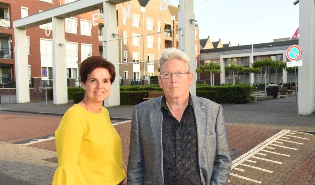 Ingrid Gevers en Erik Lathouwers voor Odendael, waar op 12 oktober een van de voorronden plaatsvindt