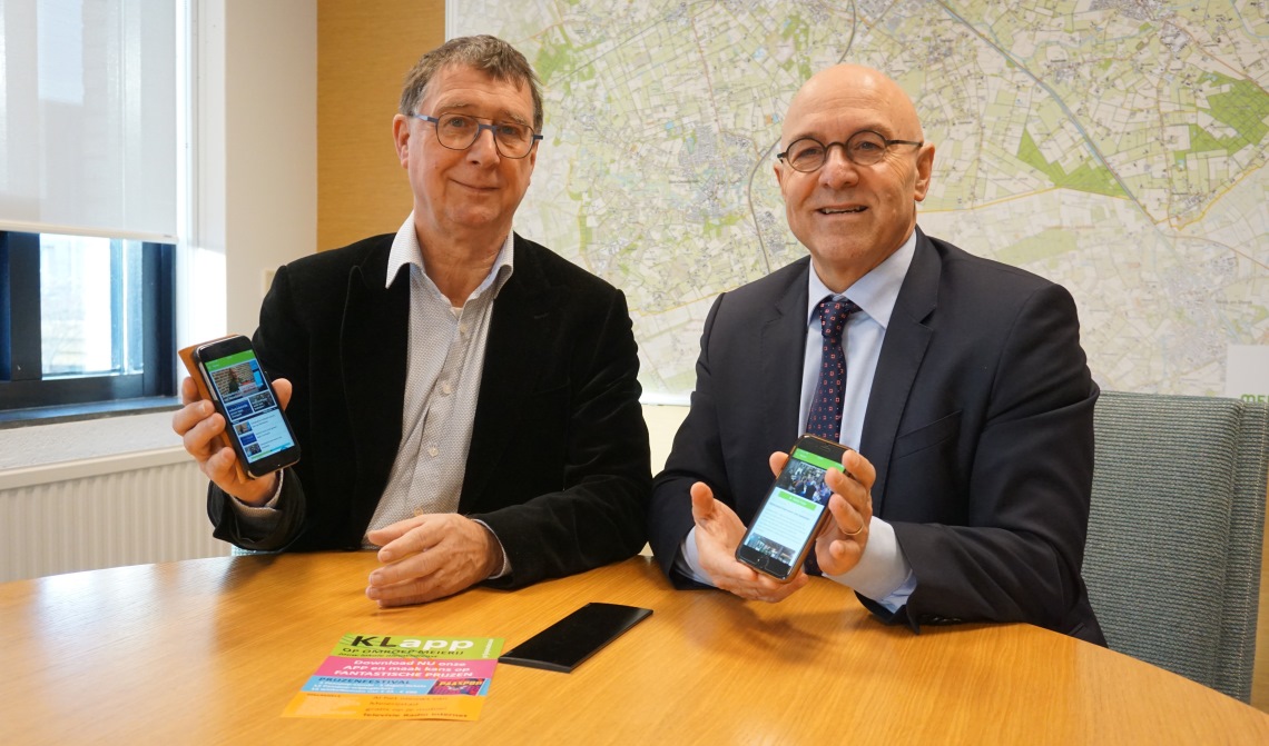 Voorzitter van Omroep Meierij Bart Eijkemans, opent samen met de burgemeester de app.