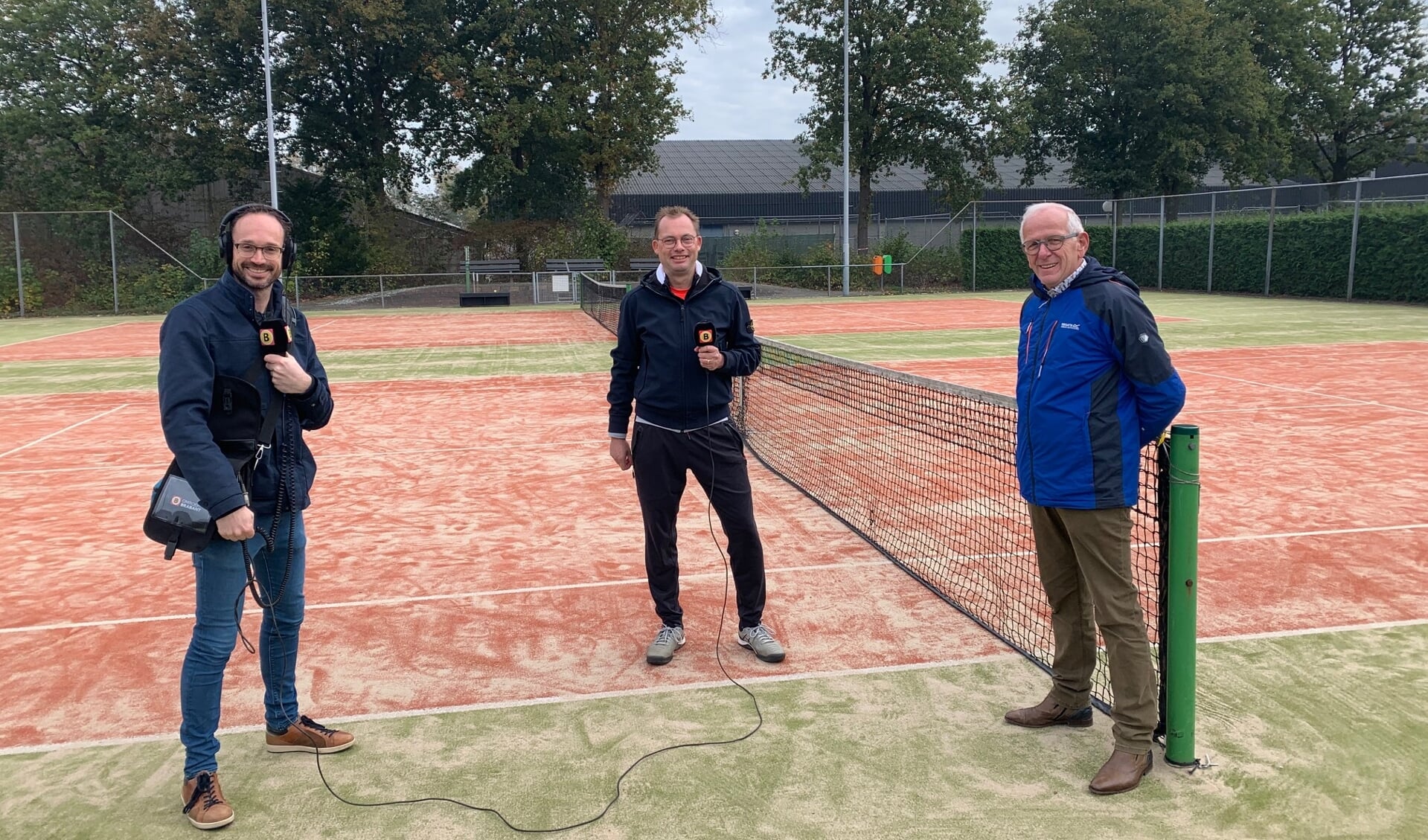 Bestuursleden Ralf Bollen (Jeugd, l) en Jan van Gorp (Parkzaken) met de verslaggever