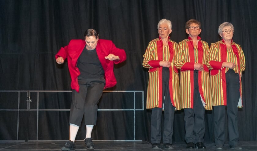 Een mooi shot van een leuke act. | Fotonummer: 4ebf59