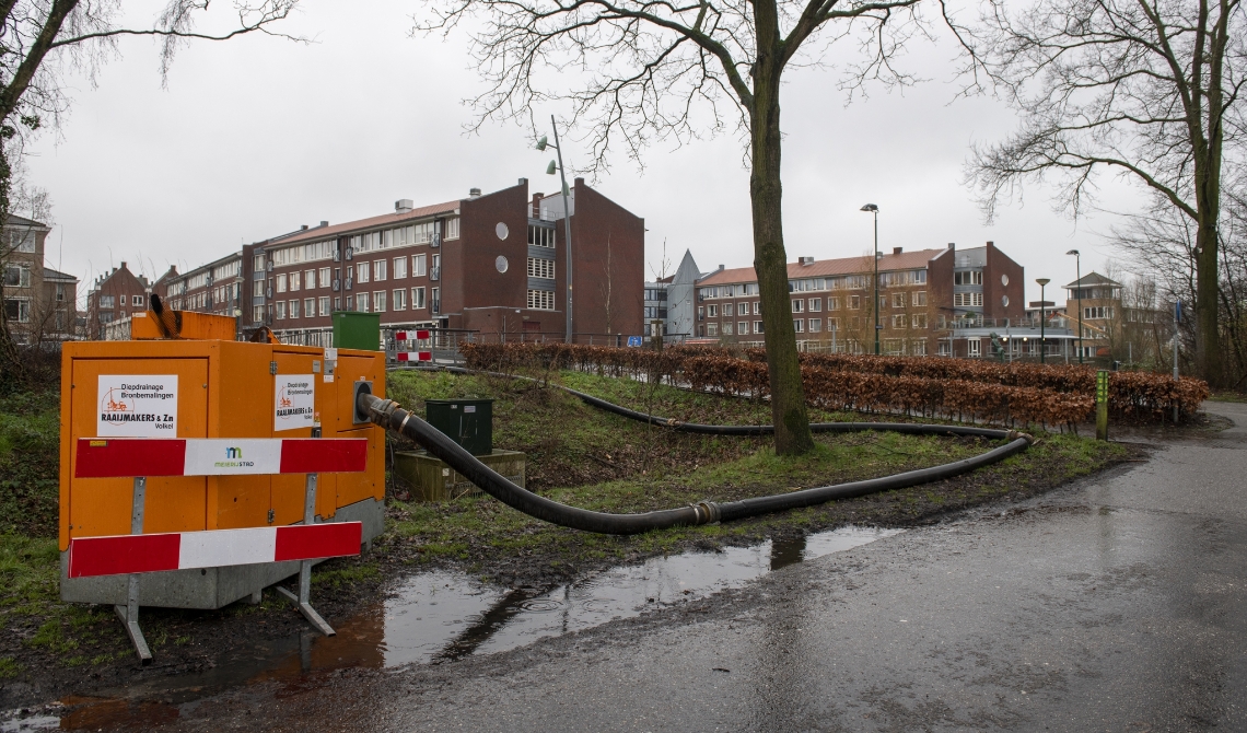 Deze grote pomp draait overuren.