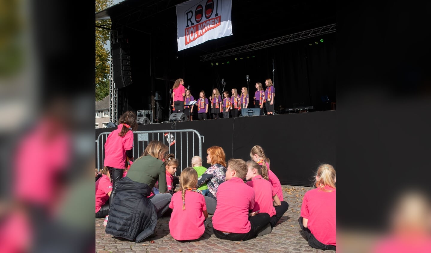 Rooi vol Koren zoekt jonge zangers en zangeressen