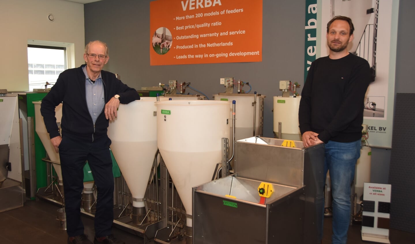 Bert Verbakel (l) en Jeroen Gloudemans (r) in de showroom 