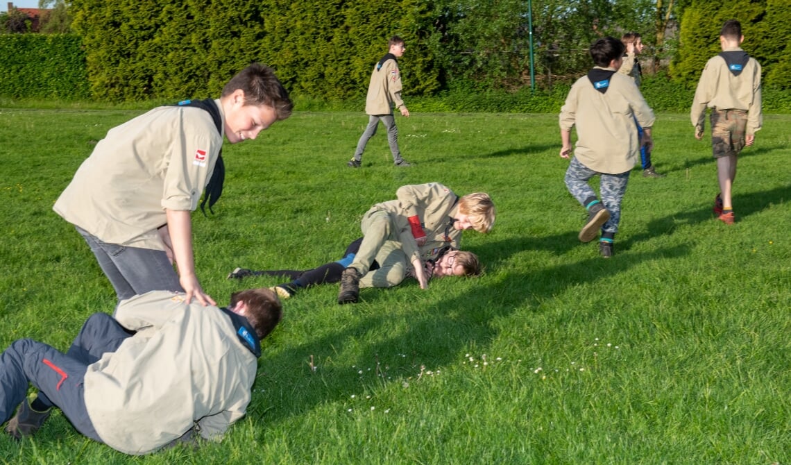 <p>Spelen bij de blokhut hoort er ook bij...</p>