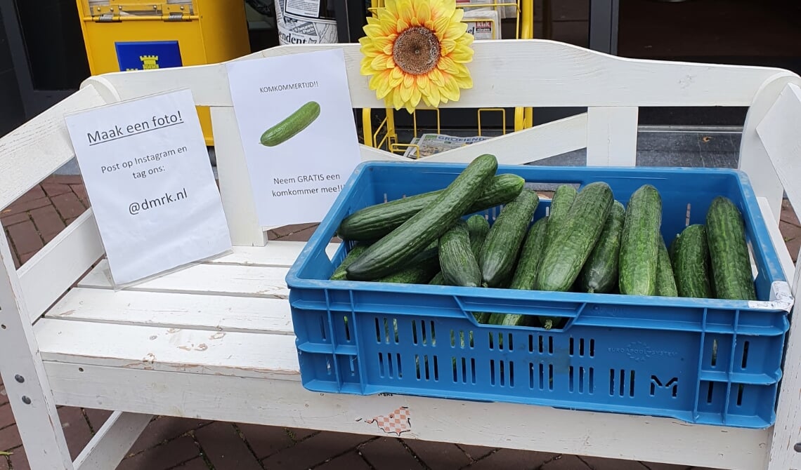 <p>Gratis komkommers!</p>