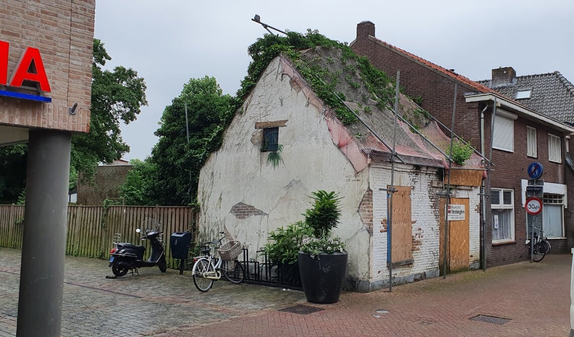 <p>Het pand aan de Kerkstraat waar veel om te doen is.</p>