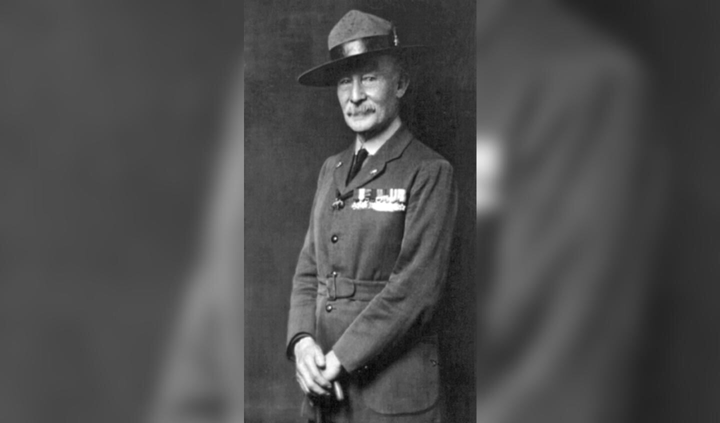 1. Lord Robert Baden Powell (1857-1941), oprichter van de scouting