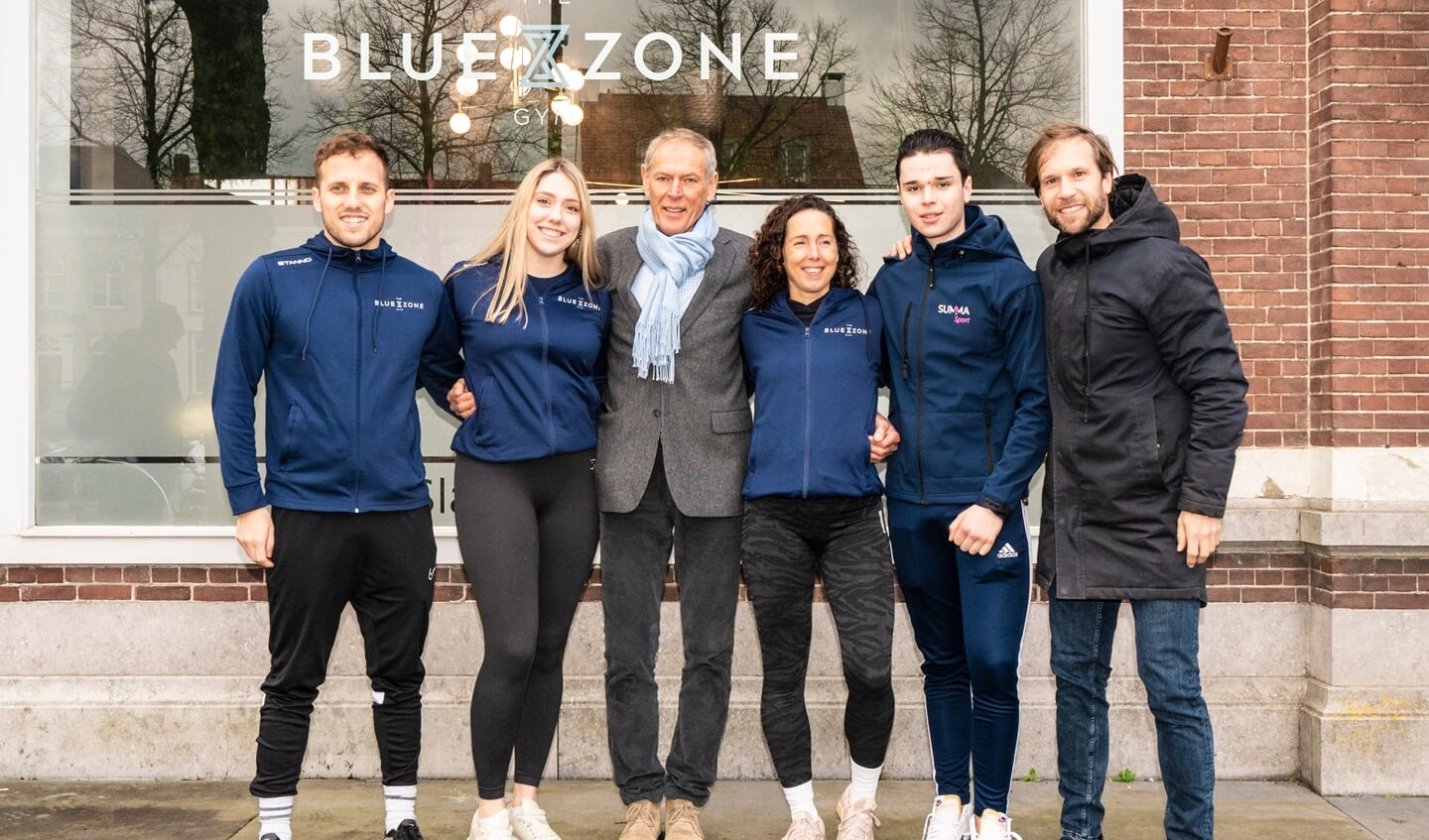 Het team van The Blue Zone Gym met in het midden Ard Schenk.