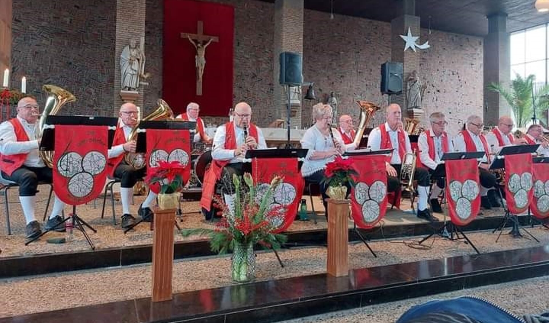 Die Drei Dörfer Musikanten tijdens concert