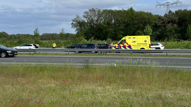 Meerdere Auto's En Vrachtwagen Botsen Op A50 - Oozo.nl