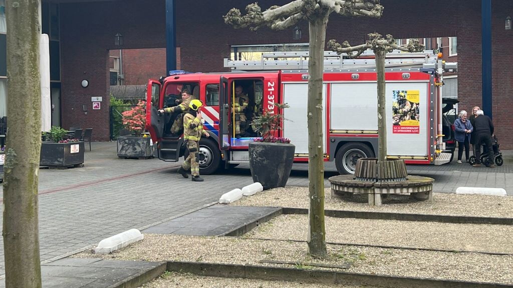De brandweer bij Odendael.