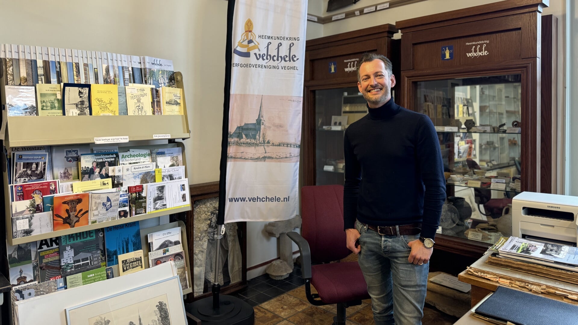 Rolf Vonk in de Heemkamer in Het Raadhuis in Veghel.