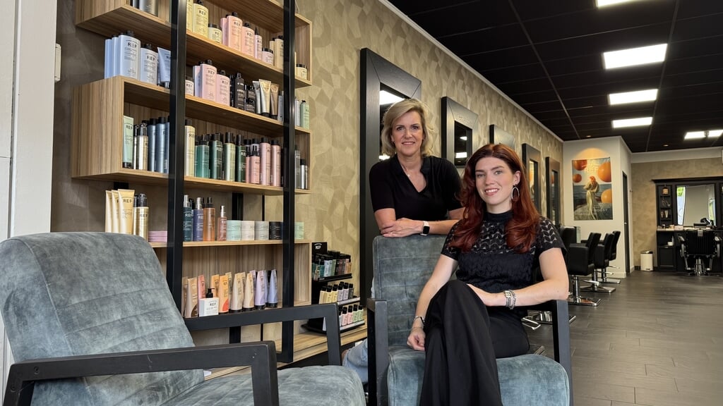 Karine en Mijntje (r).