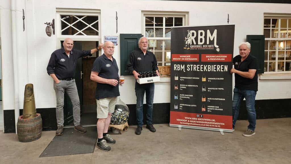De Rooise bierbrouwers (vlnr) Gerard, Adrie, Rinus, Johan.