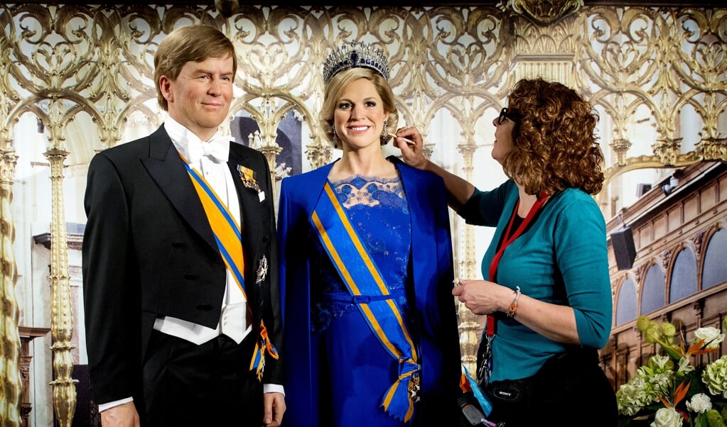 Koning Willem-Alexander en koningin Maxima in Madame Tussauds. Precies een jaar na de troonswisseling in 2013 verwelkomt het wassenbeeldenmuseum de beelden van het koningspaar. ( beeld anp/Koen van Weel)