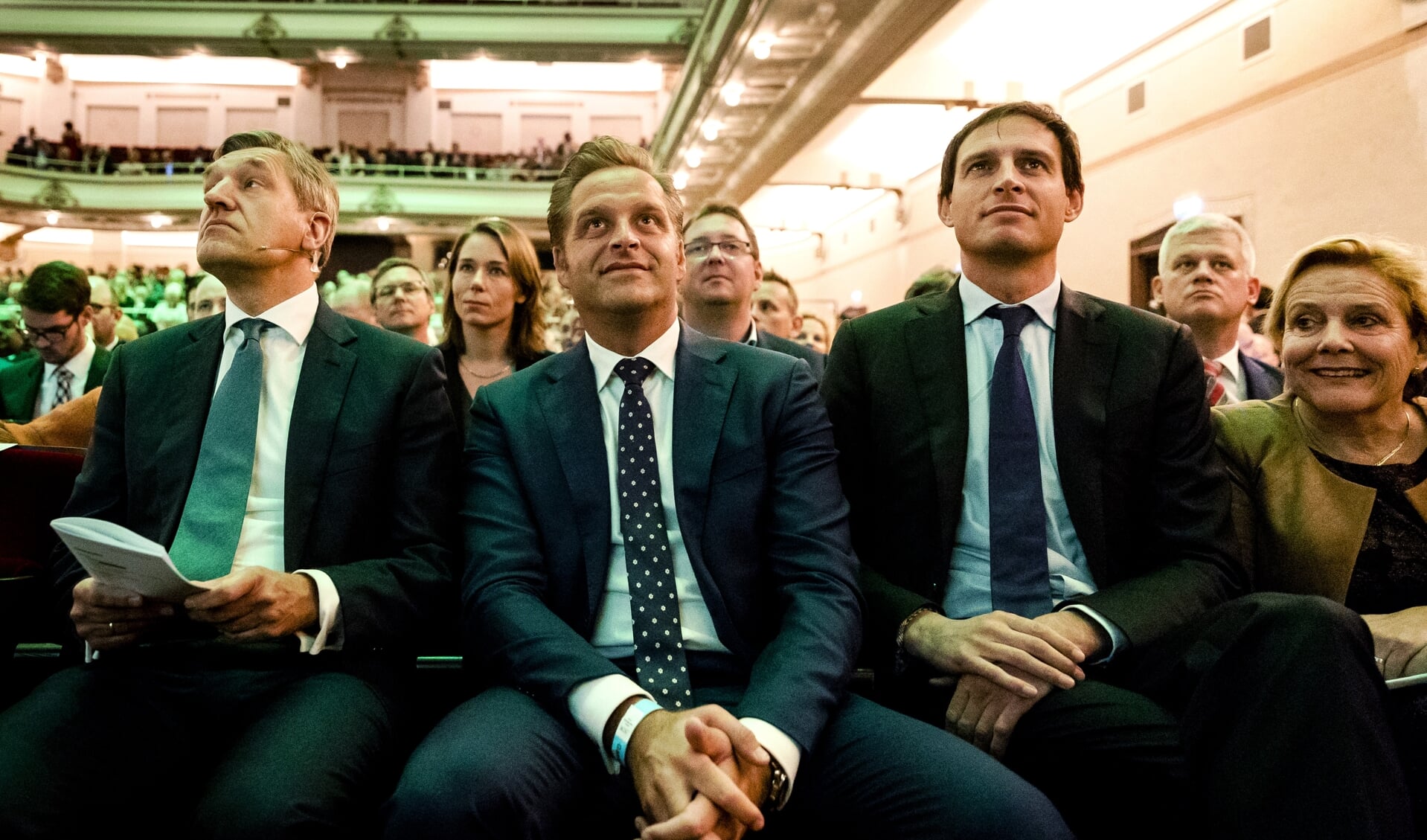 2017-11-04 12:40:59 NIJMEGEN - Sybrand van Haersma Buma (CDA), Hugo de Jonge (CDA), Wopke Hoekstra (CDA) en Ank Bijleveld (CDA) tijdens het partijcongres van het CDA in Concertgebouw De Vereeniging in Nijmegen. ANP REMKO DE WAAL