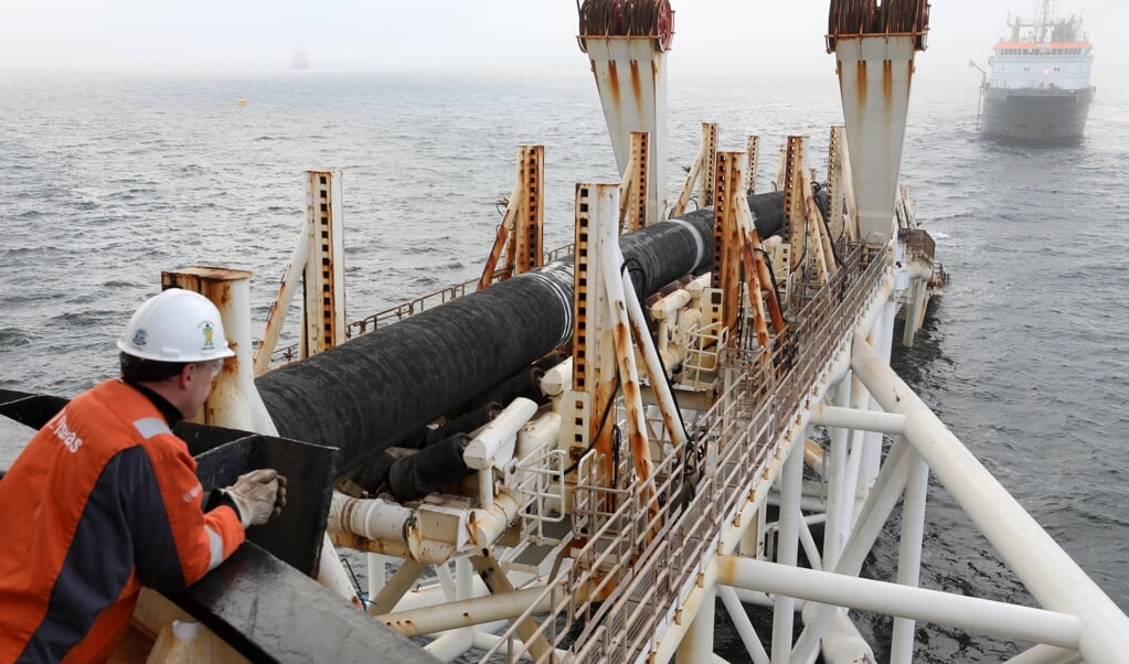 Schepen van het Nederlands-Zwitserse Allseas die de aardgasleiding Nord Stream 2 in de Oostzee aanleggen ( beeld AFP)