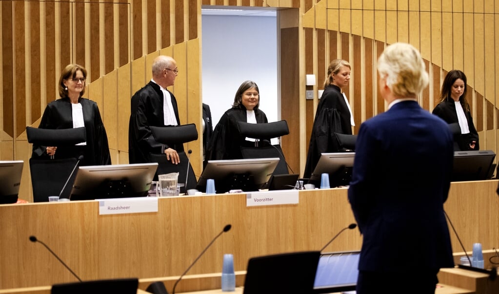 PVV-leider Geert Wilders in de rechtbank van Schiphol gedurende het tweede proces. (beeld anp / Olaf Kraak)