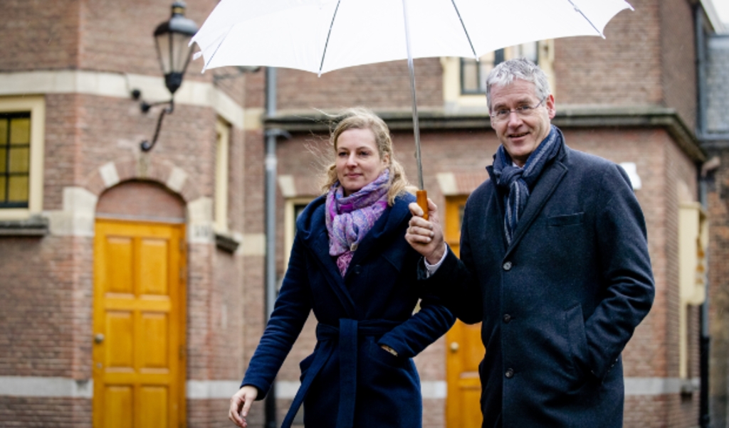 Arie Slob, minister voor Basis- en Voortgezet Onderwijs en Media, arriveert op het Binnenhof voor de wekelijkse ministerraad. (anp / Sem van der Wal)