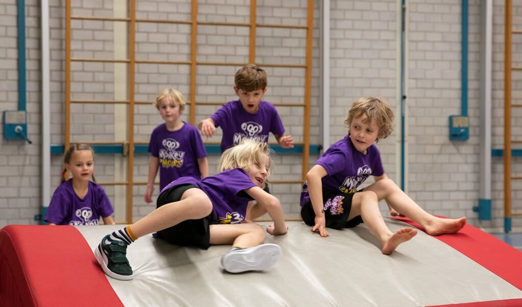 Multisporten heeft ook sociale voordelen: 'Je leert omgaan met situaties waar je goed in bent en waar je minder goed in bent.' (beeld Nanette de Jong)