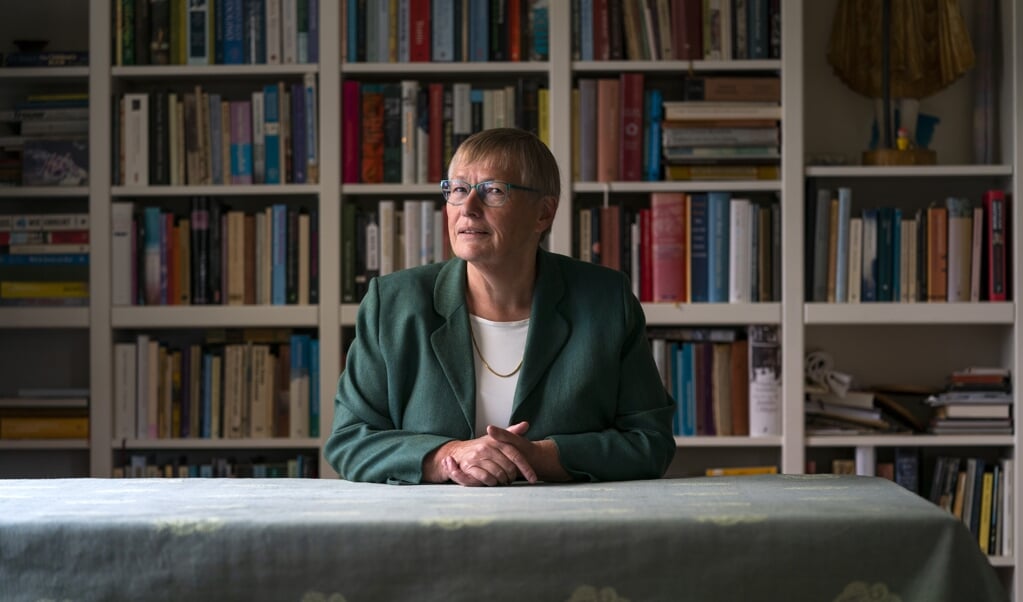 Agnes Amelink: 'Hoe kun je al die verschillende mensen tot hun recht laten komen? Kuypers ideeën blijken heel bruikbaar te zijn. Alleen Nederland wil daar als seculier land niks meer van weten.' (beeld Jeroen Jumelet)